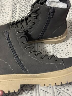 Steve Madden Brixton Cream Cracked Leather Moto Harness Boots BRIX03S1 Mens 9.5M Mens Steve Madden Zipper Boots for Sale up to 90% Off: Poshmark main image 2